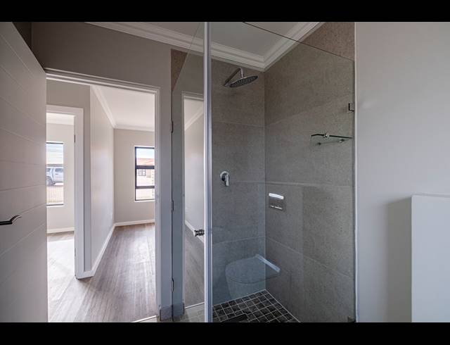 1 BEDROOM TOWNHOUSE FOR SALE IN C PLACE